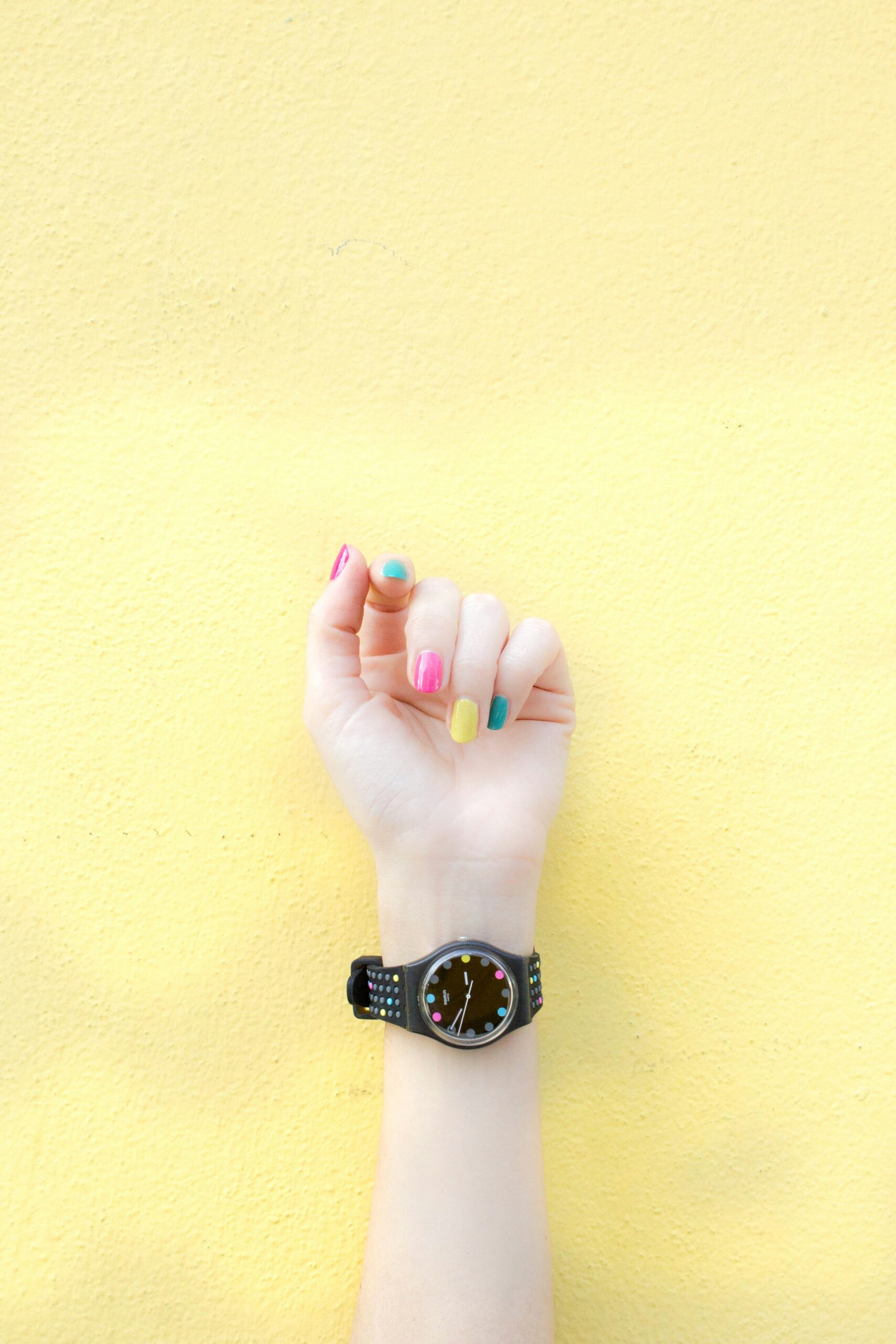 press on nails with glue